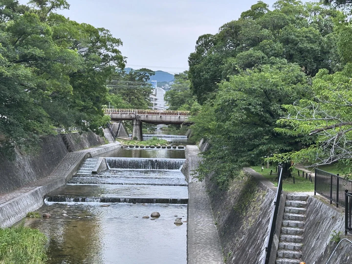 今日はお付き合いのある金融機関に伺って今後の経営計画の提出を...